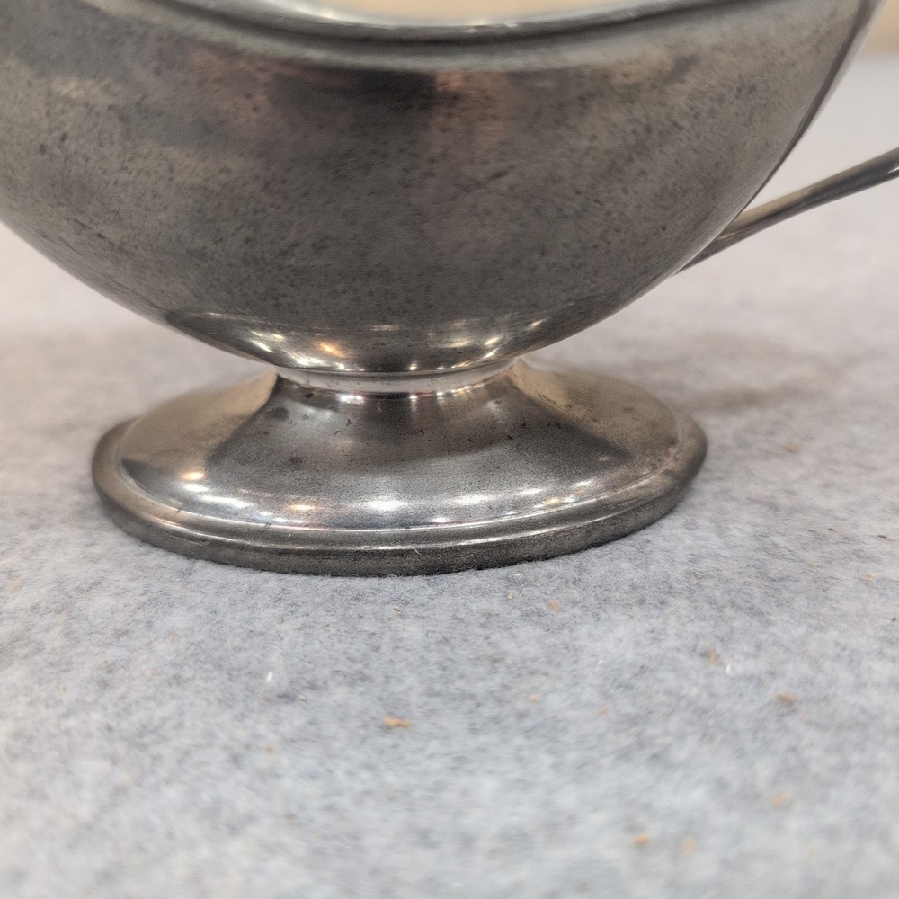 Crescent Pewter Gravy Boat Traditional Pedestal Base Sauce Server Silver Tone - Picture 5 of 7